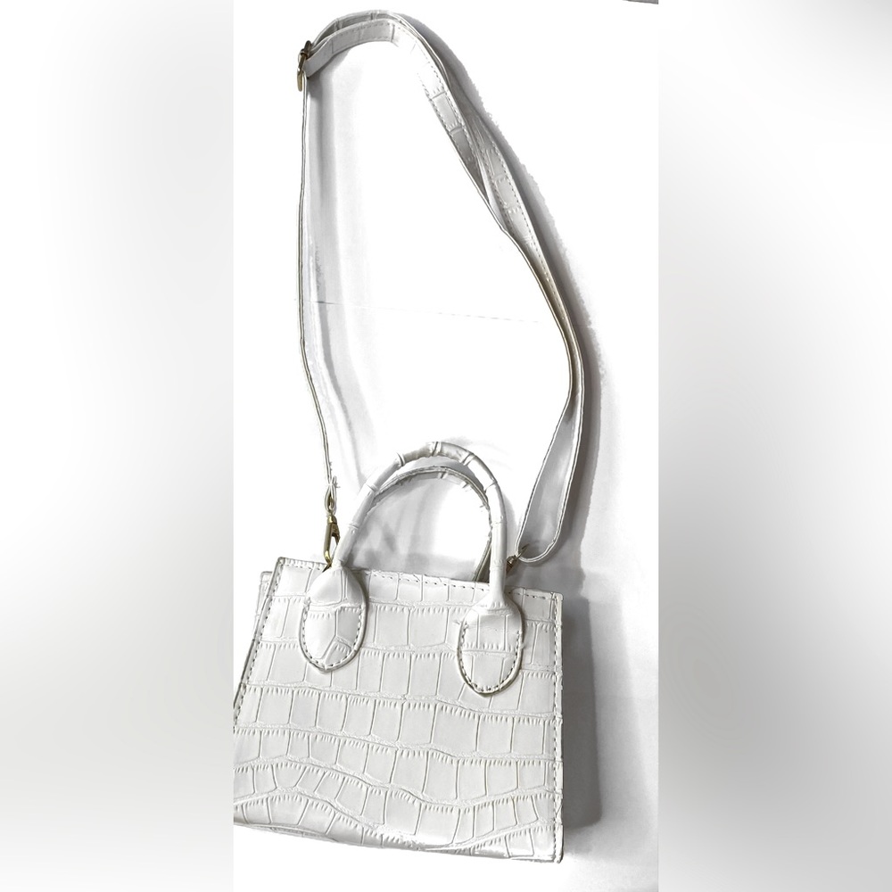 Tiny white shein bag.